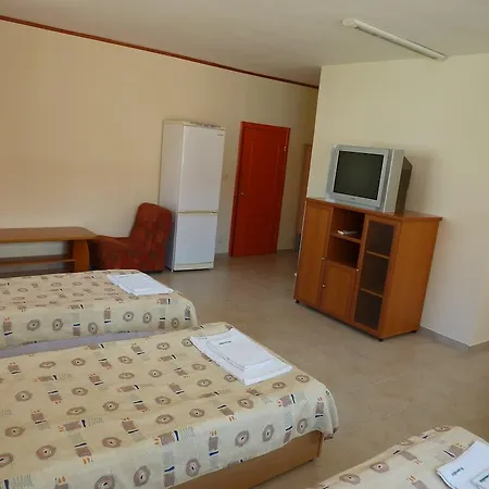 Hostel Arena *